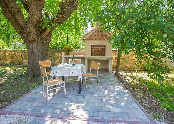 Nyaraló House Desy Tar *