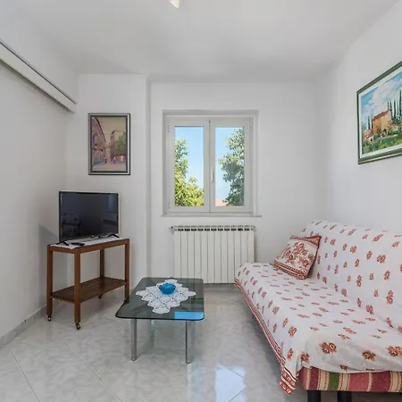 House Desy Tar Holiday home *