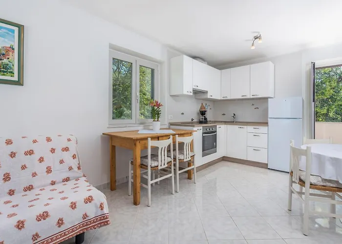 House Desy Tar Tar-Vabriga